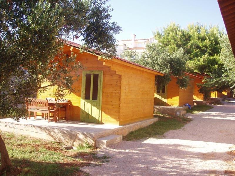 Bungalows Starine Tribunj Tribunj  Bagian luar foto
