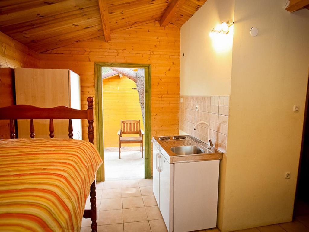 Bungalows Starine Tribunj Tribunj  Bagian luar foto